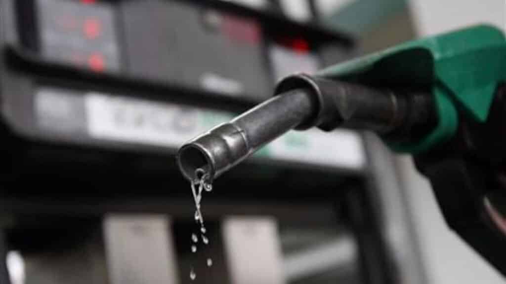 سعر البنزين والوقود في سلطنة عمان شهر أكتوبر 2020 - تقني نت الاقتصاد