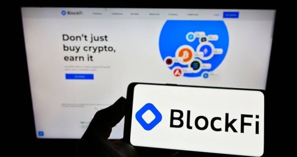 BlockFi يوقف موظفيه