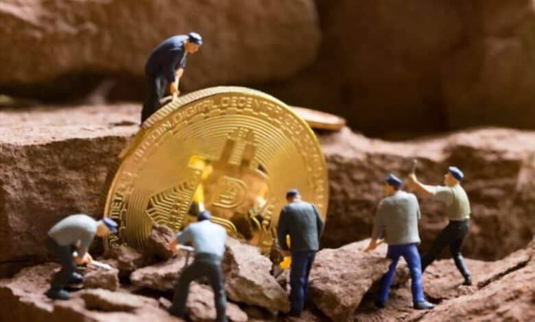 معدل ضريبي جديد مرتفع على المعدنين في كازاخستان