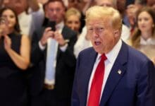 انخفاض عملة ترامب في يوم التنصيب انخفاض عملة ترامب في يوم التنصيب