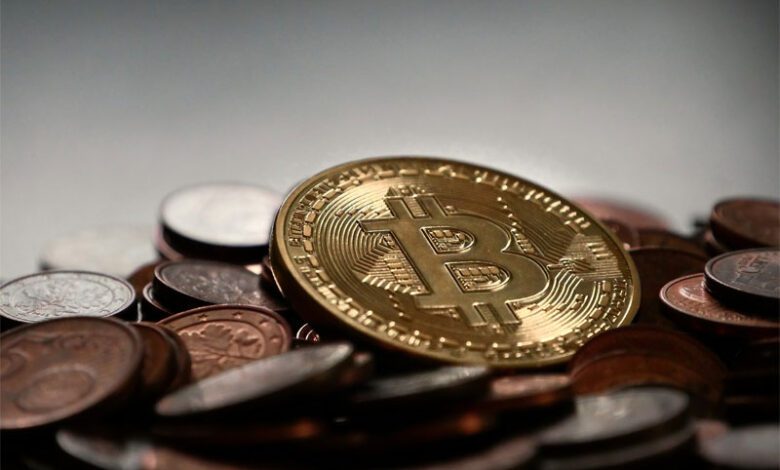 ارتفاع سعر بيتكوين اليوم إلى 93 ألف دولار