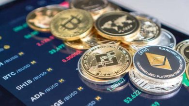 يستعيد البيتكوين مستوى 77 ألف دولار