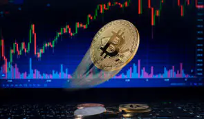 البيتكوين يواجه مقاومة عند 78 ألف دولار وسط ترقب مستويات الدعم الرئيسية